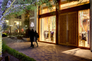 Sidewalk pavers, storefront design, and landscaping are used to create a comfortable pedestrian and retail environment. (CityCentre)